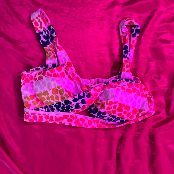 Bikini top - Picture 1 of 1